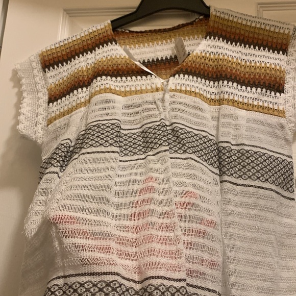 Embroidered Mexican blouse - Picture 2 of 4